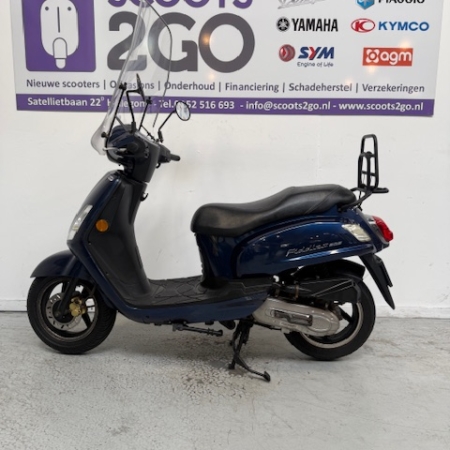 piaggio zip red bull 45km