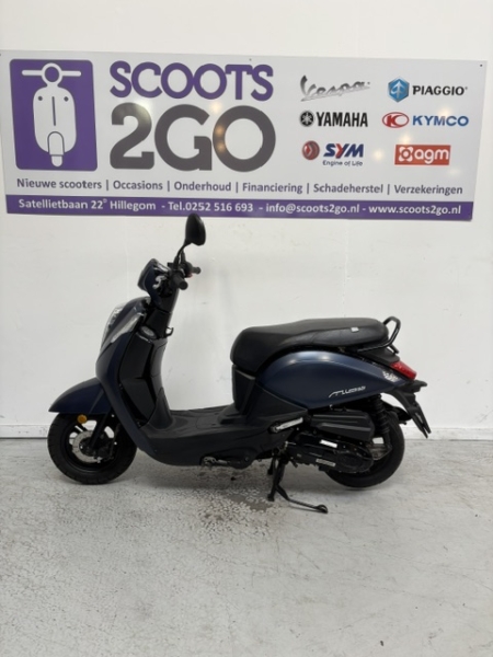 vespa lx50 25km