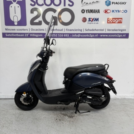 vespa lx50 25km