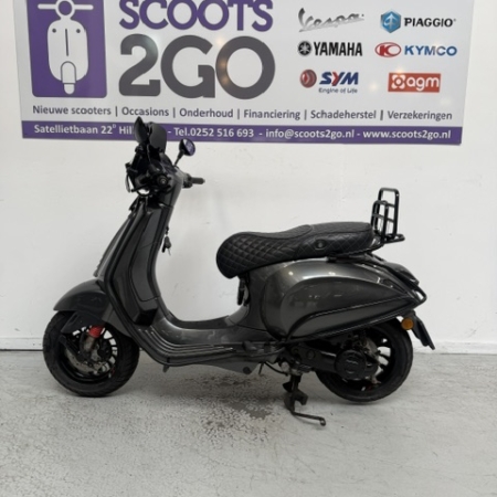 vespa lx50 25km (kopie)