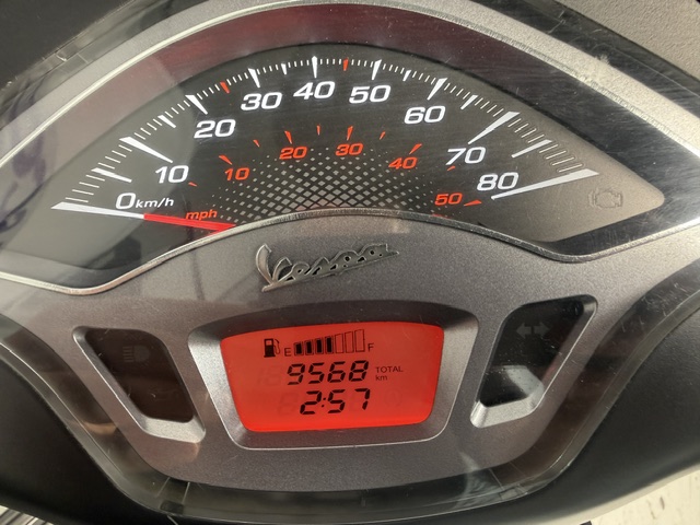 Vespa Sprint 45km - Afbeelding 5